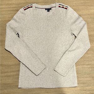 Tommy Hilfiger Light Gray Crewneck Sweater with Shoulder Stripe Detail